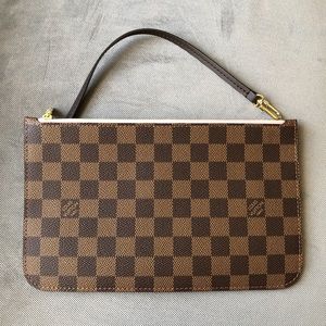 🌟SOLD🌟Louis Vuitton Neverfull Pochette MM Damier